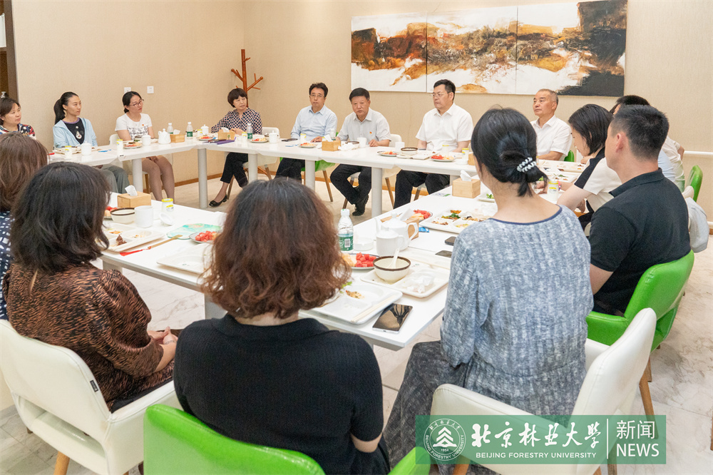 鍩虹鏁欒偛鎱伴棶-08228.jpg