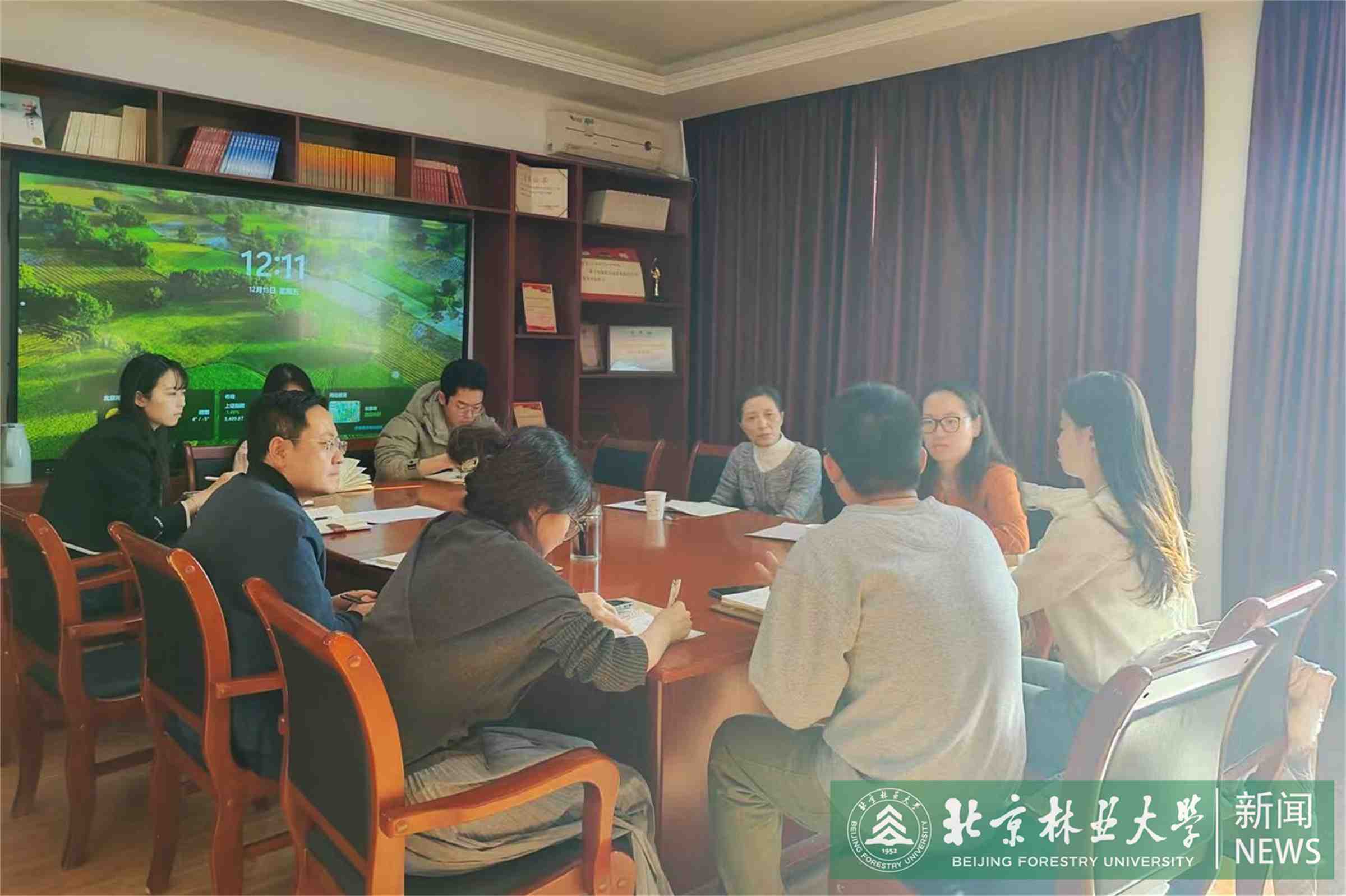 学院走访1.jpg